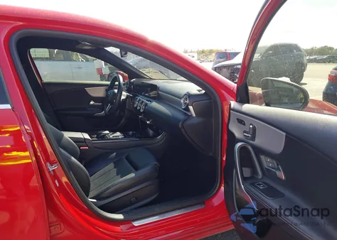 2020 Mercedes-Benz A 220 из США, поврежденный, VIN WDD3G4EB2LW038153